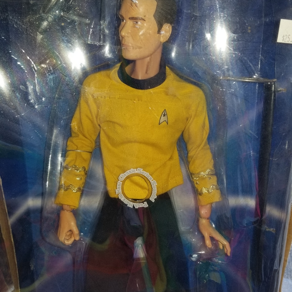 1/4 Scale Cpt Kirk Action Figure